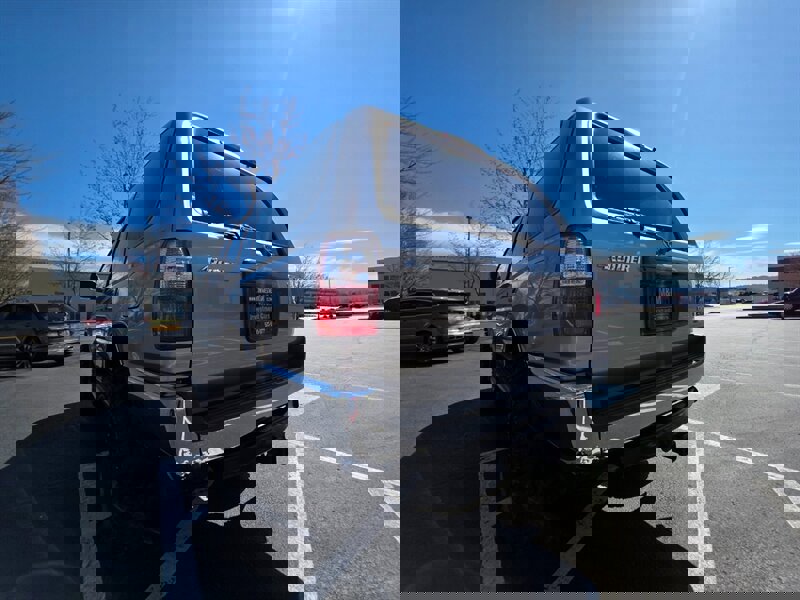 Used 2001 Toyota 4Runner SR5 image 11