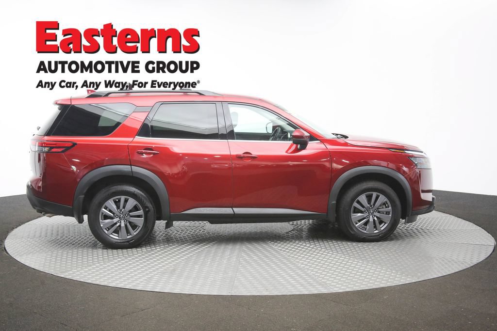 Used 2024 Nissan Pathfinder SV AWD/4WD image 46
