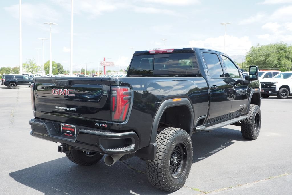 Used 2025 GMC Sierra 3500 AT4 w/ AT4 Premium Plus Package AWD/4WD image 6