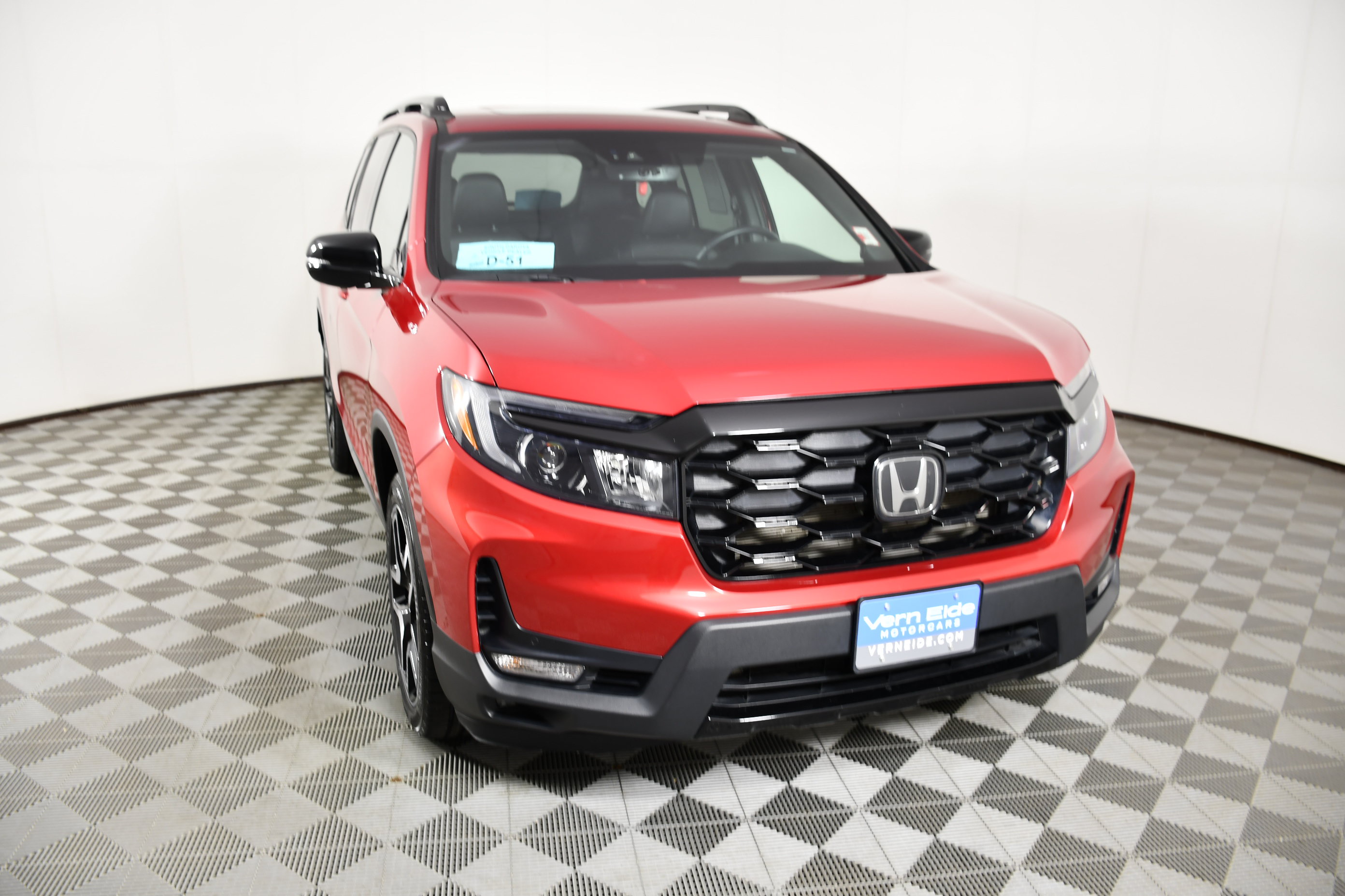 Certified 2023 Honda Passport Elite image 3
