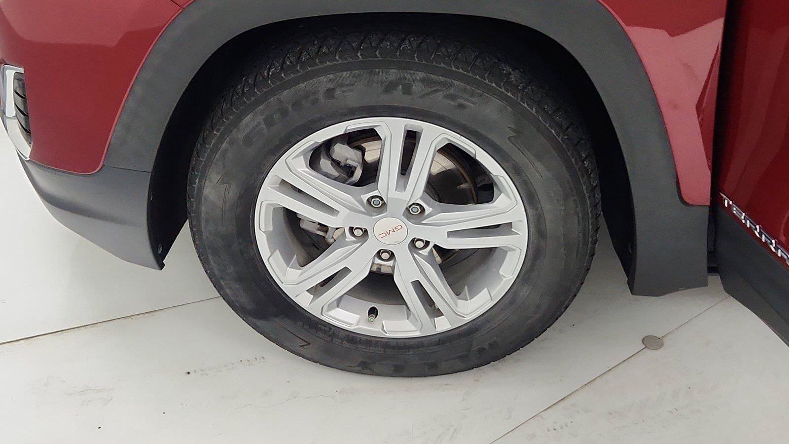 Used 2020 GMC Terrain SLE w/ Driver Convenience Package FWD image 37