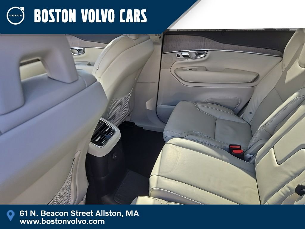 Used 2022 Volvo XC90 T8 Inscription image 14