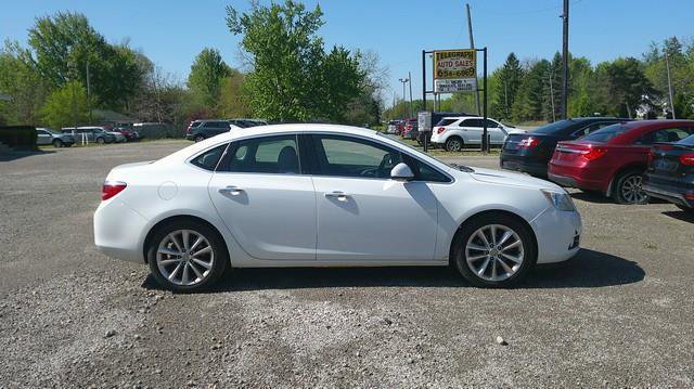 Used 2014 Buick Verano FWD image 3