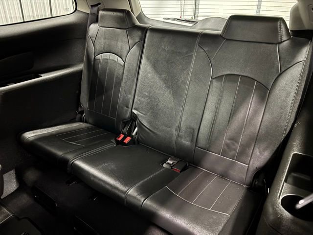 Used 2015 Buick Enclave Leather image 9