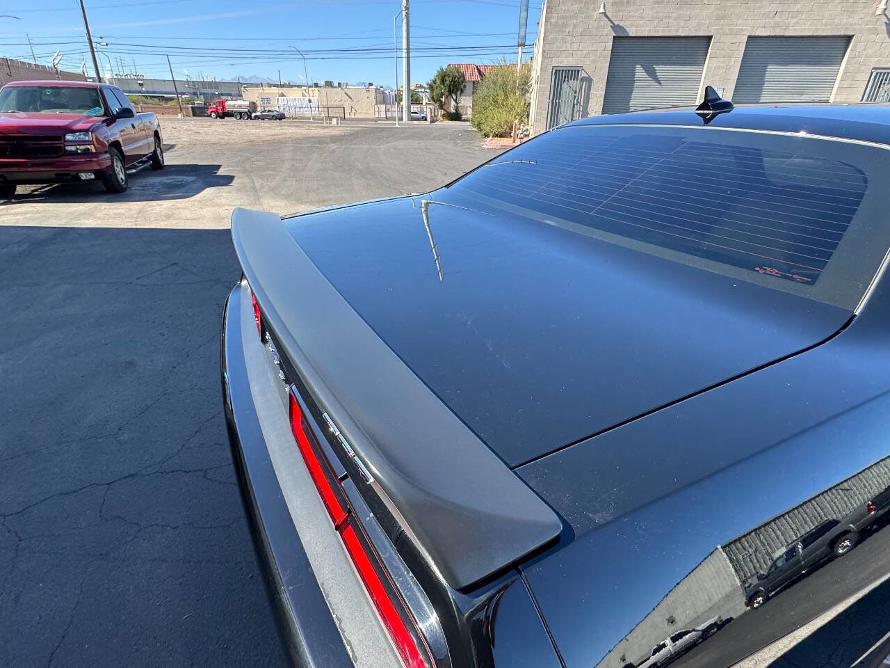 Used 2016 Dodge Challenger SRT Hellcat image 17