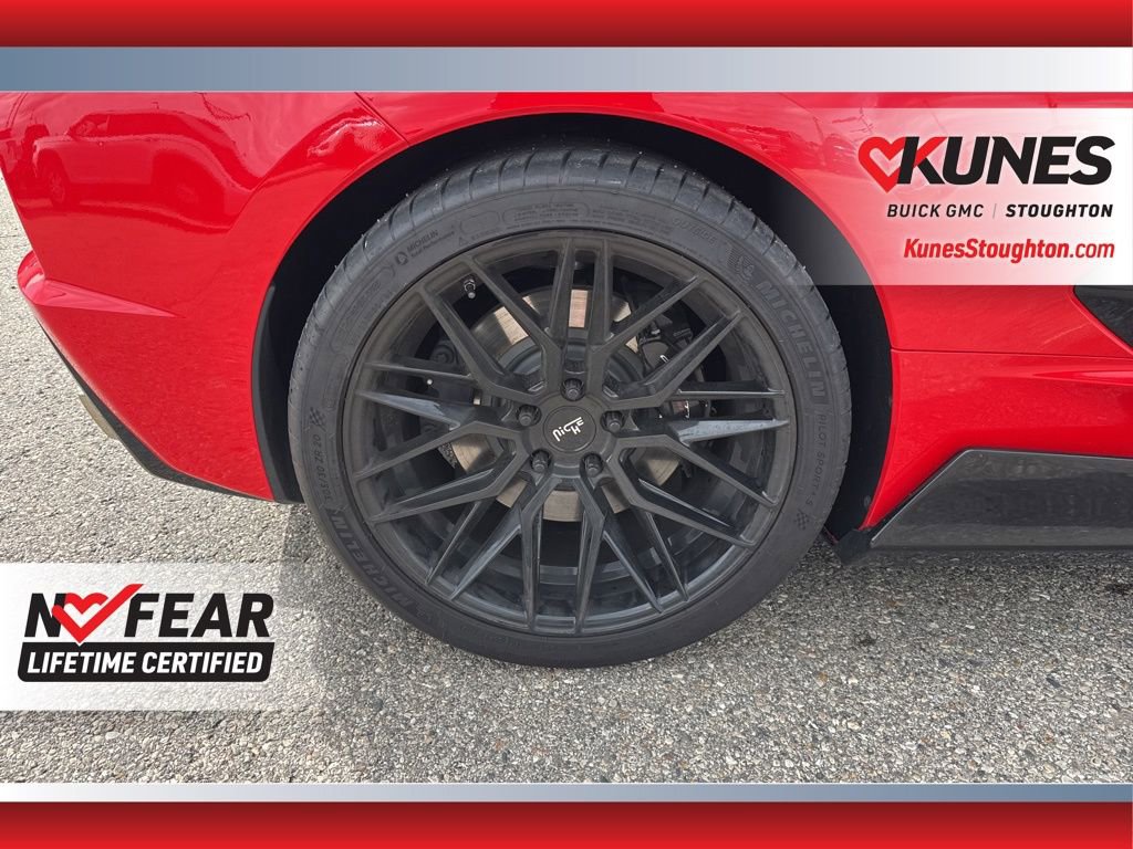 Used 2022 Chevrolet Corvette Stingray Preferred Conv w/ Z51 Performance Package RWD image 14