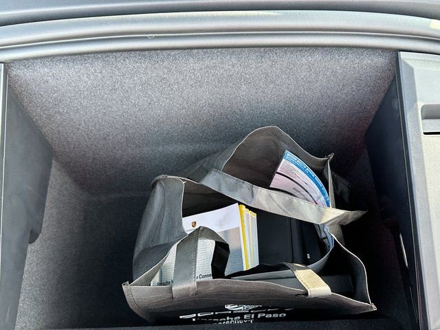 Used 2020 Porsche Taycan 4S image 11