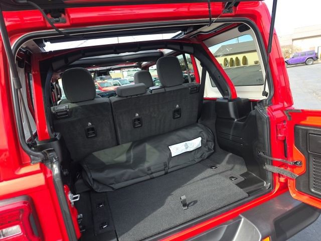 Used 2025 Jeep Wrangler Unlimited Sahara w/ Safety Group image 53