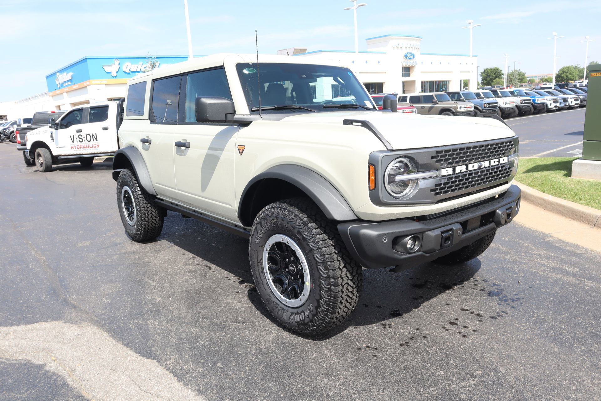New 2026 Ford Bronco Badlands
