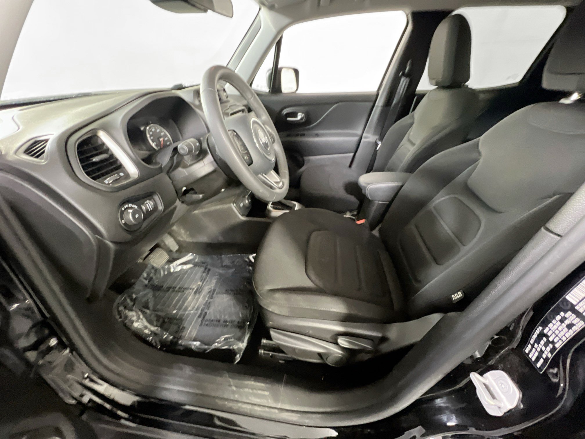 Used 2022 Jeep Renegade Latitude AWD/4WD image 20