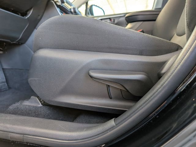 Used 2025 Toyota RAV4 LE image 20