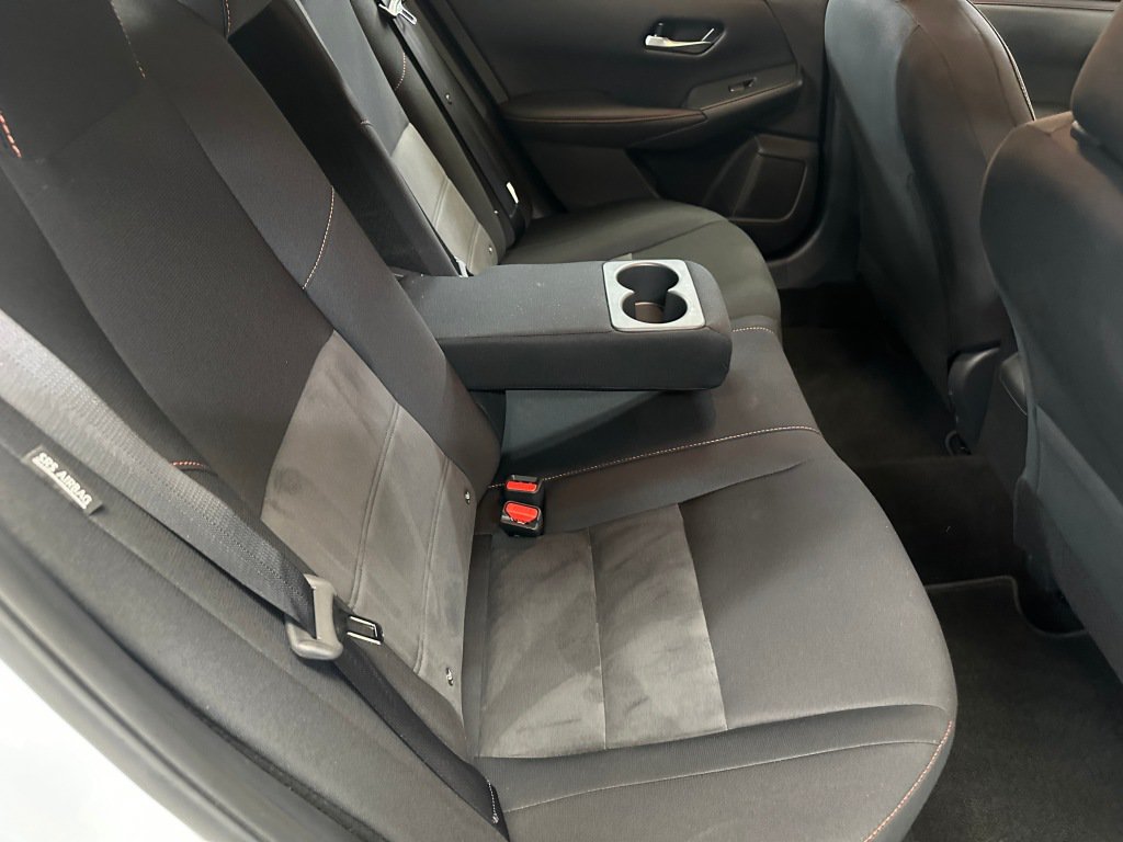 Used 2025 Nissan Sentra SR FWD image 27