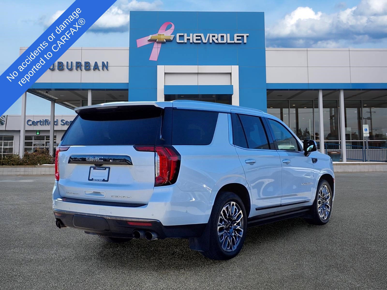 Used 2024 GMC Yukon Denali Ultimate AWD/4WD image 4