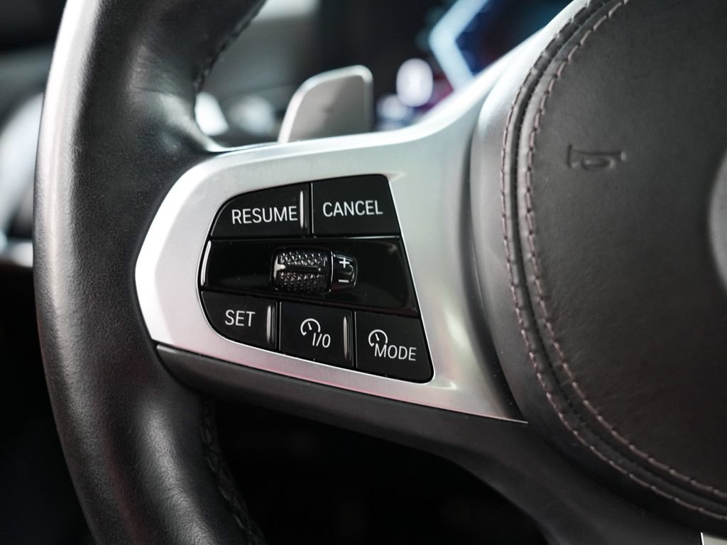 Used 2023 BMW X7 xDrive40i w/ M Sport Package AWD/4WD image 24