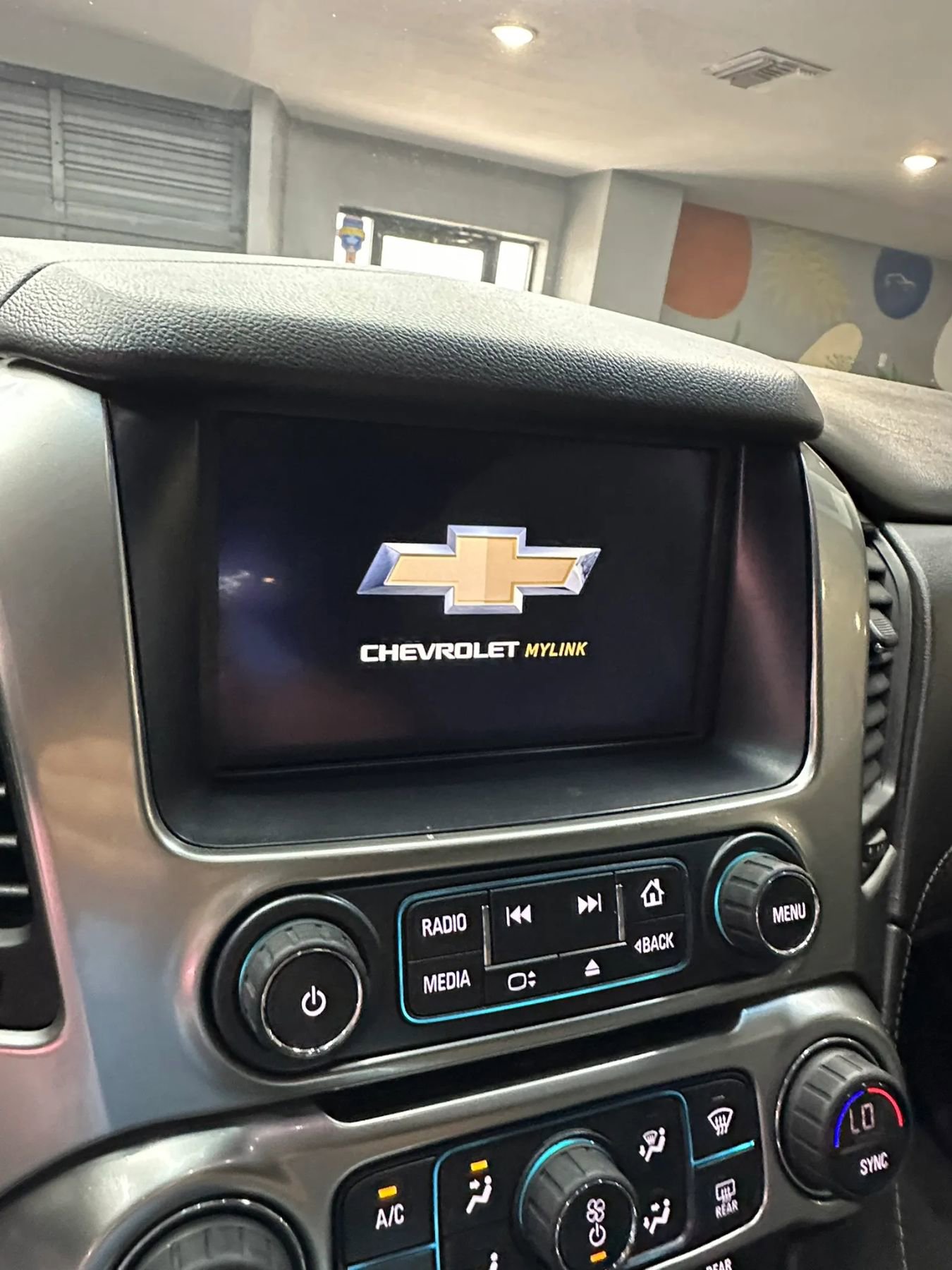 Used 2019 Chevrolet Tahoe LS RWD image 16