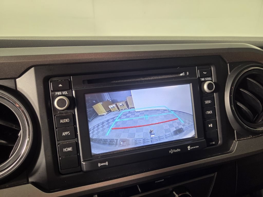 Used 2017 Toyota Tacoma TRD Sport RWD image 12