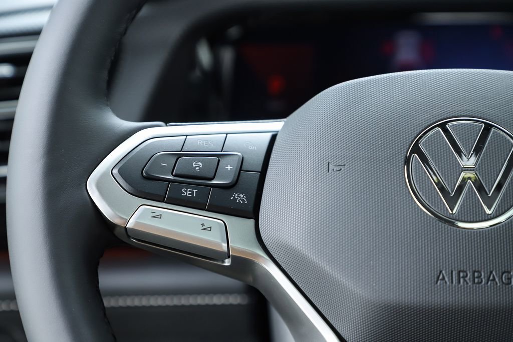 New 2026 Volkswagen Atlas Cross Sport SEL R-Line image 21