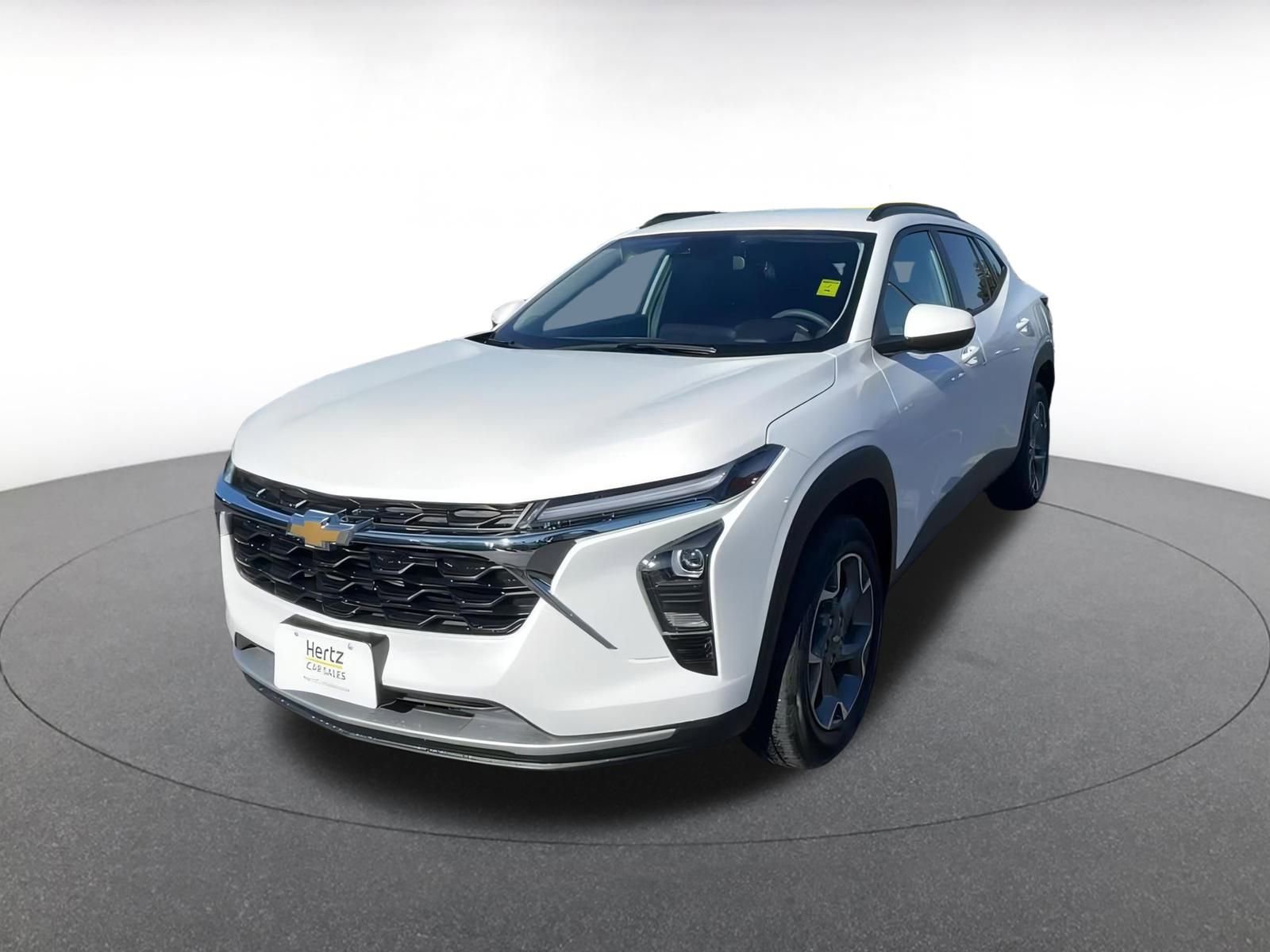 Used 2025 Chevrolet Trax LT image 7