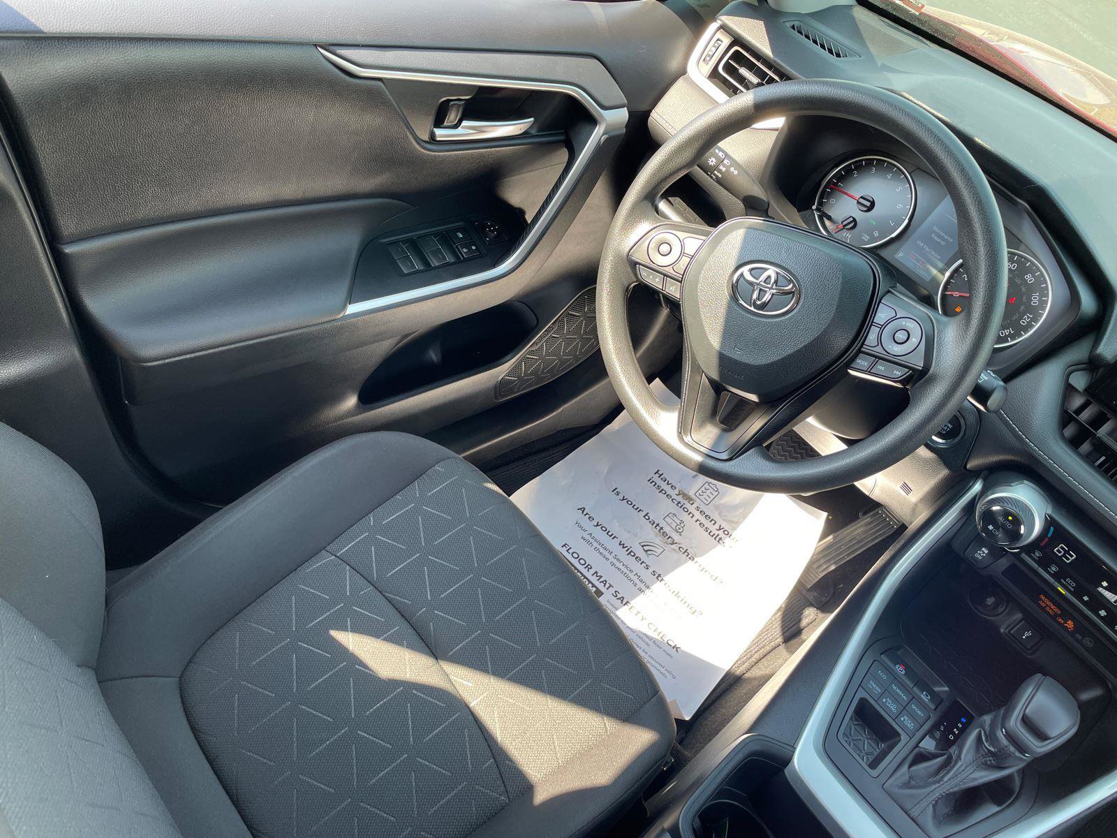 Certified 2022 Toyota RAV4 XLE image 15