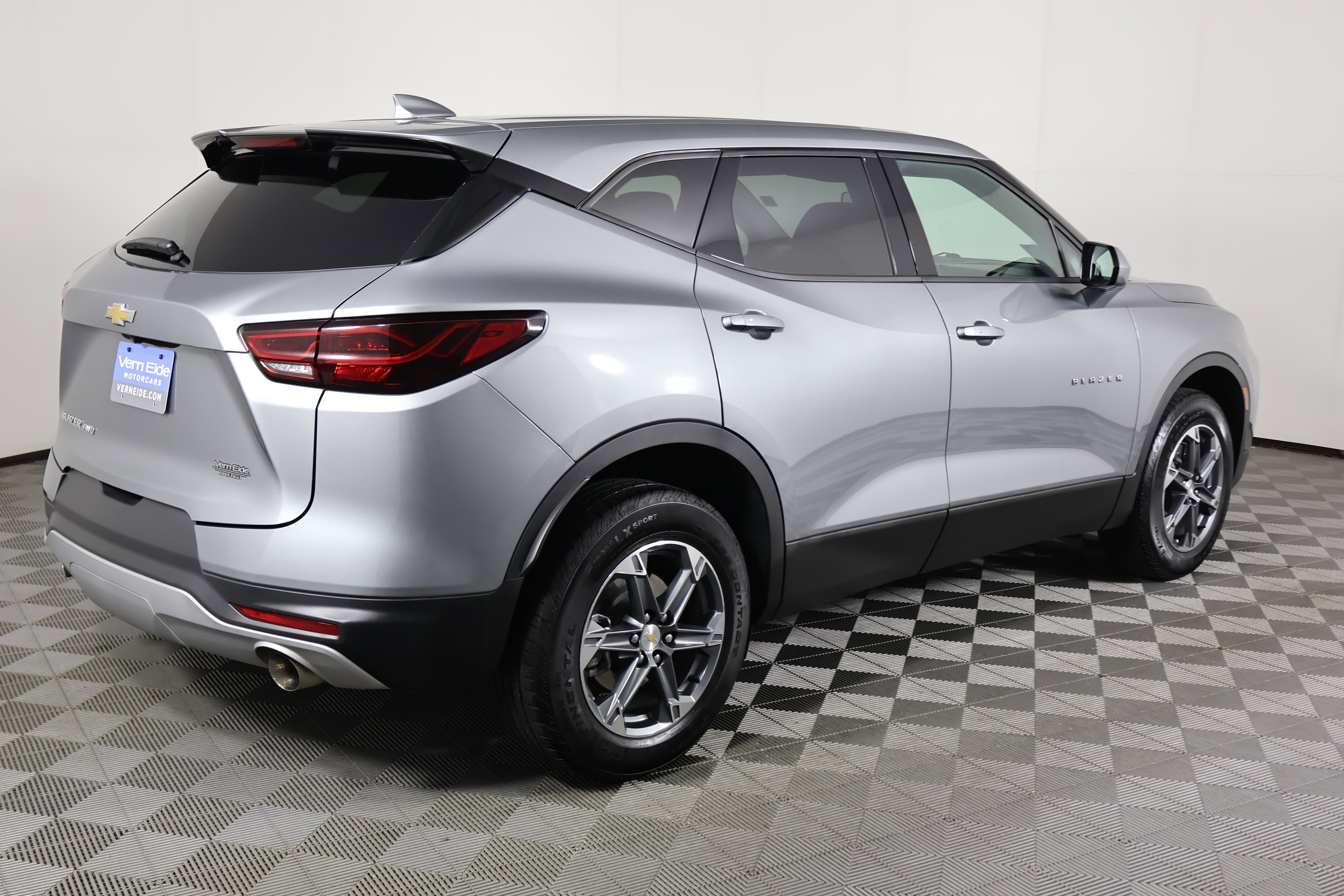 Used 2025 Chevrolet Blazer LT AWD/4WD image 6