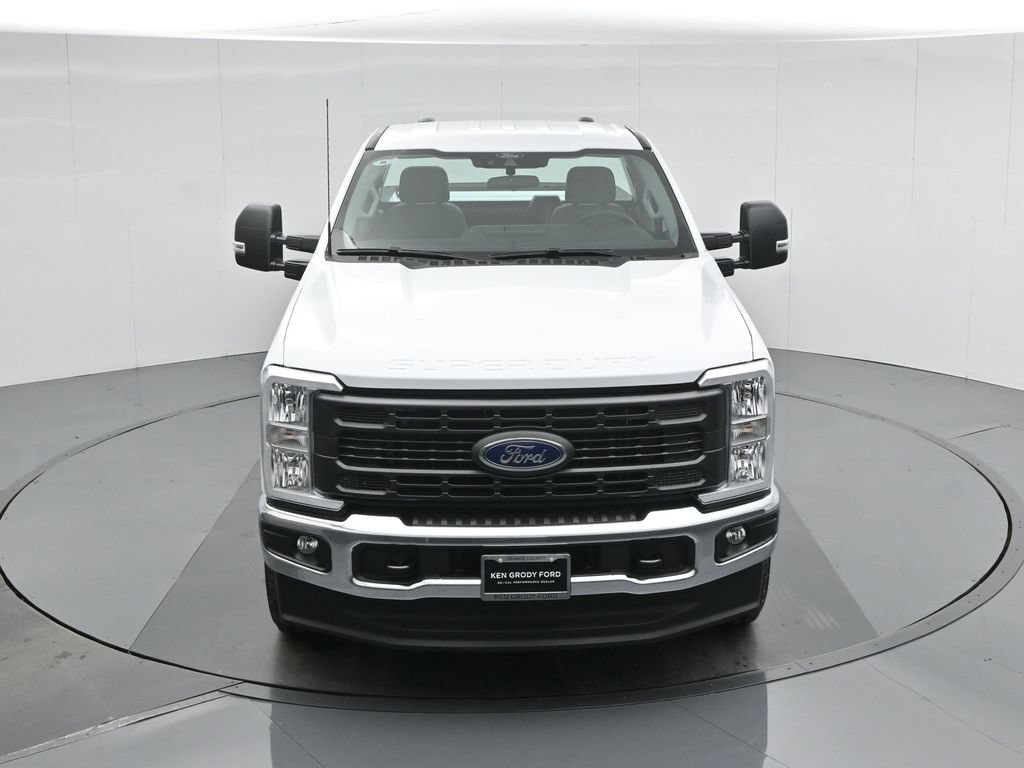 New 2026 Ford F350 XL w/ FX4 Off-Road Package AWD/4WD image 32
