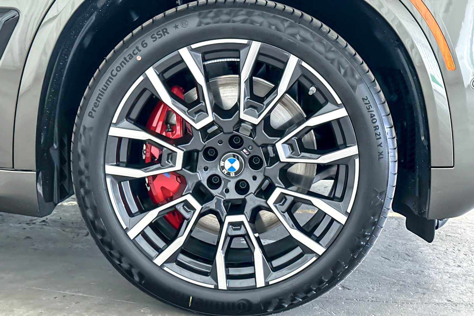 New 2026 BMW X5 xDrive50e w/ Executive Package image 25