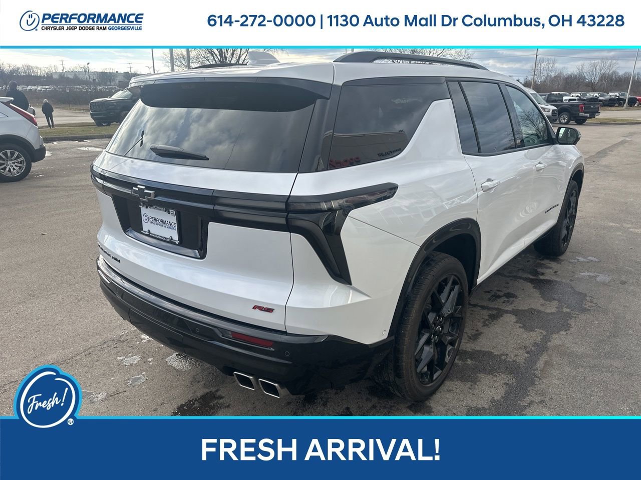 Used 2025 Chevrolet Traverse RS image 4