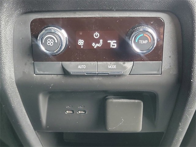 Certified 2024 Chevrolet Traverse LT image 24