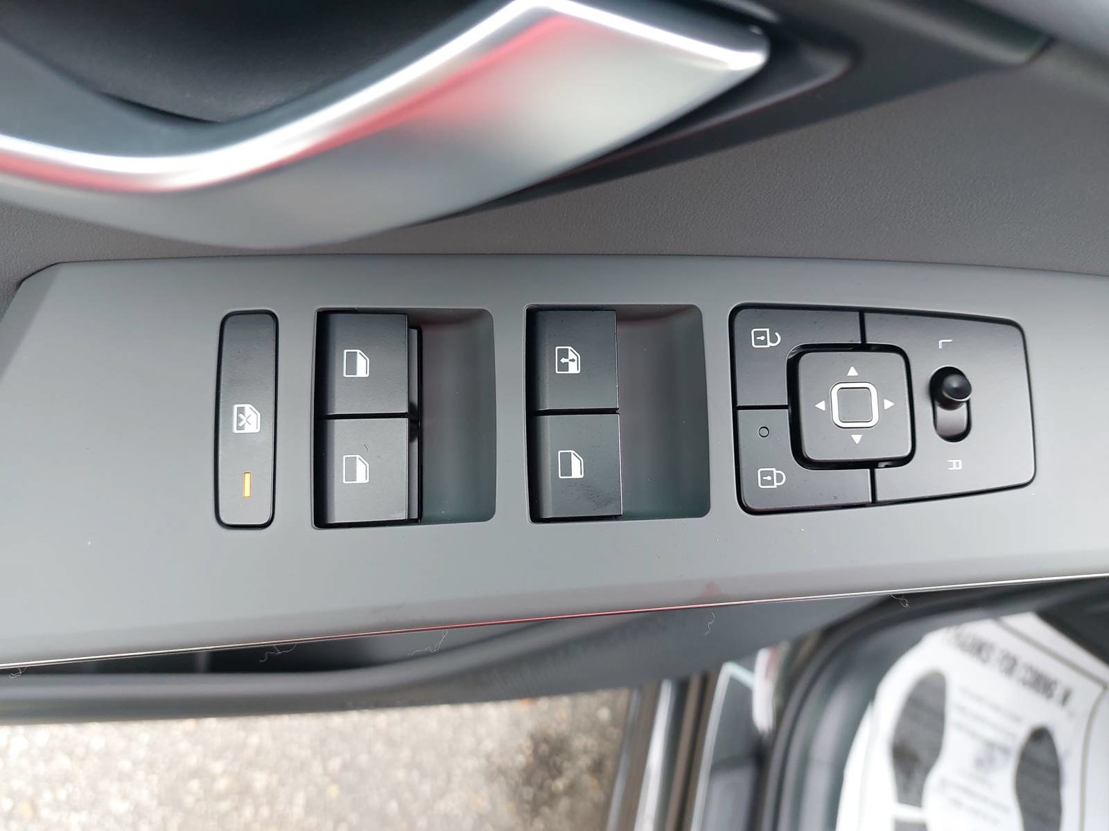 New 2026 Kia Niro EX FWD image 27