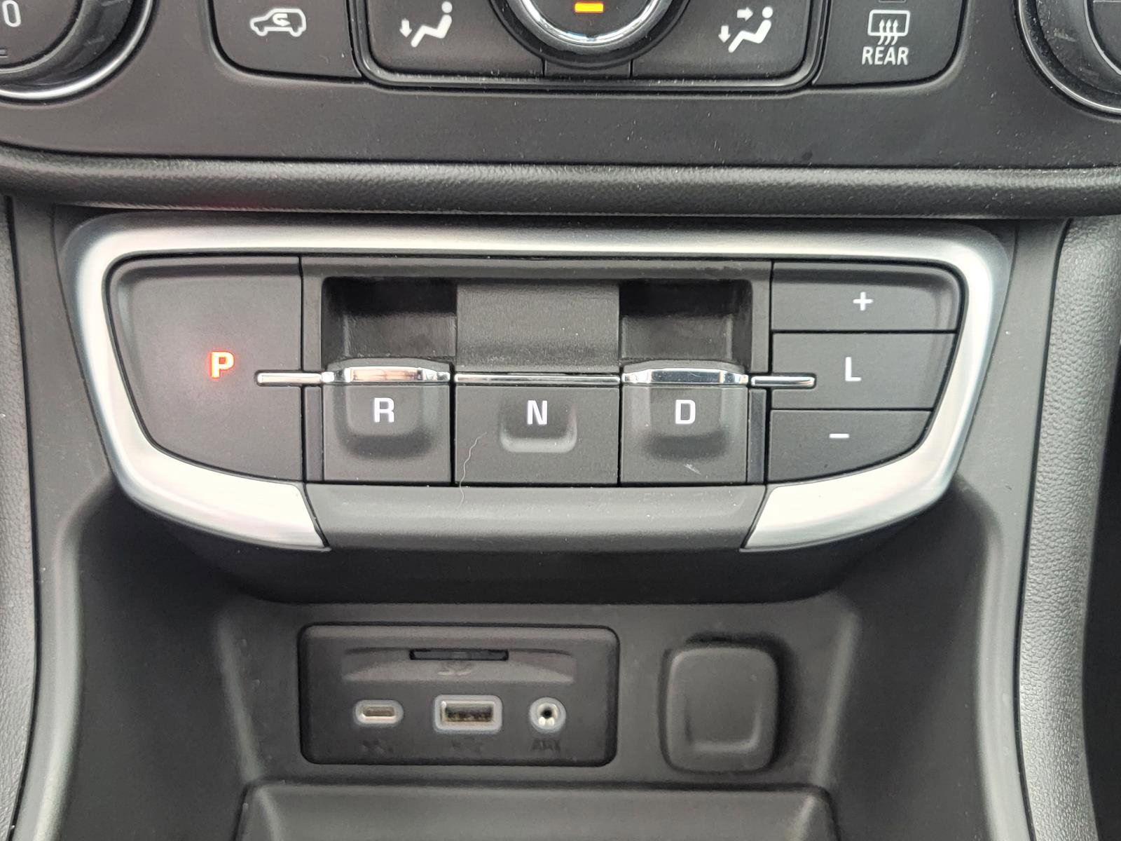 Used 2022 GMC Terrain SLT w/ Infotainment Package II image 22