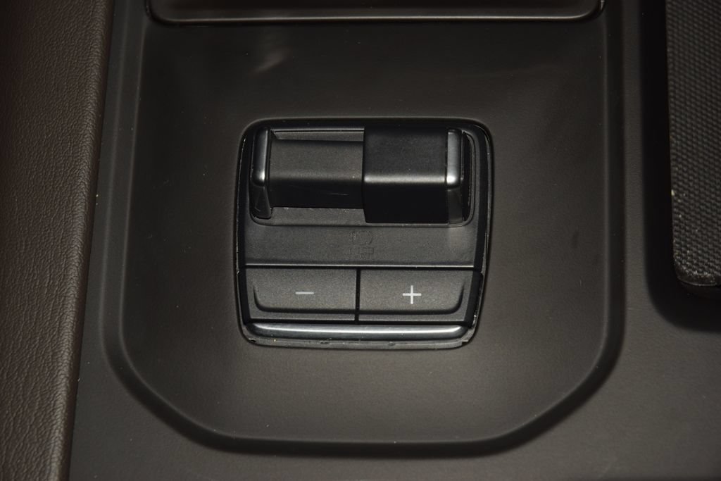 Used 2024 GMC Sierra 1500 Denali AWD/4WD image 36