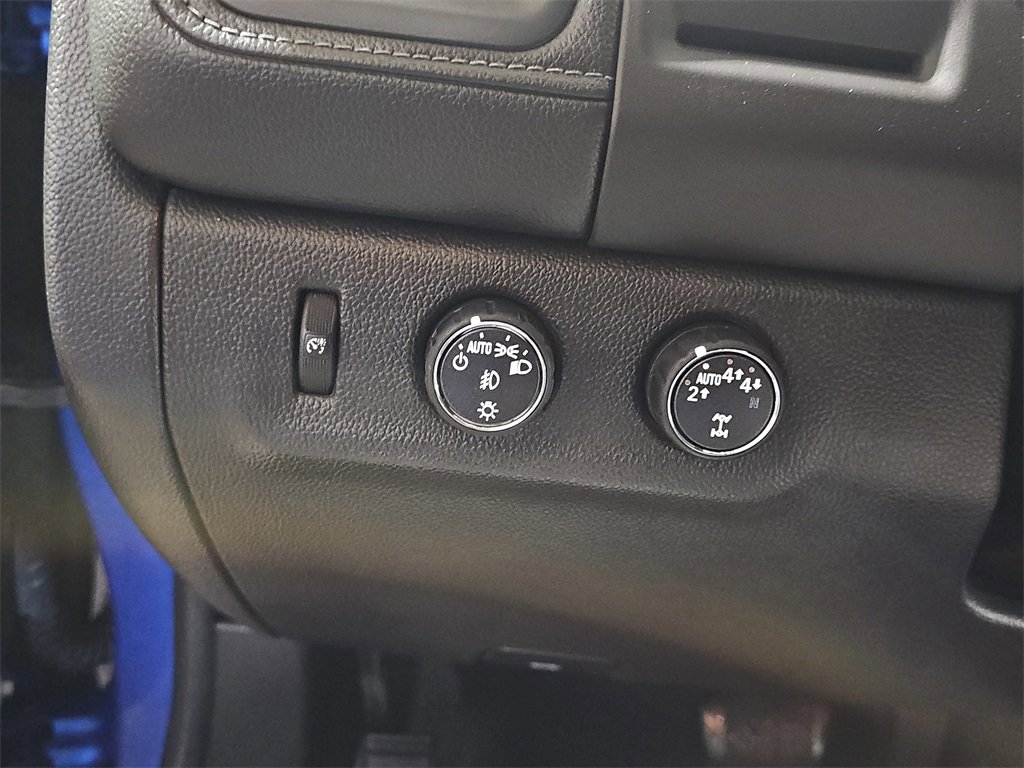 Used 2018 GMC Canyon SLE w/ SLE Convenience Package image 25