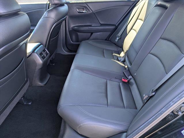 Used 2013 Honda Accord Touring image 18