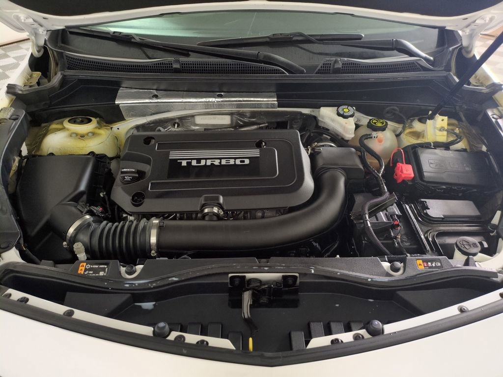 Used 2019 Cadillac XT4 Premium Luxury image 23