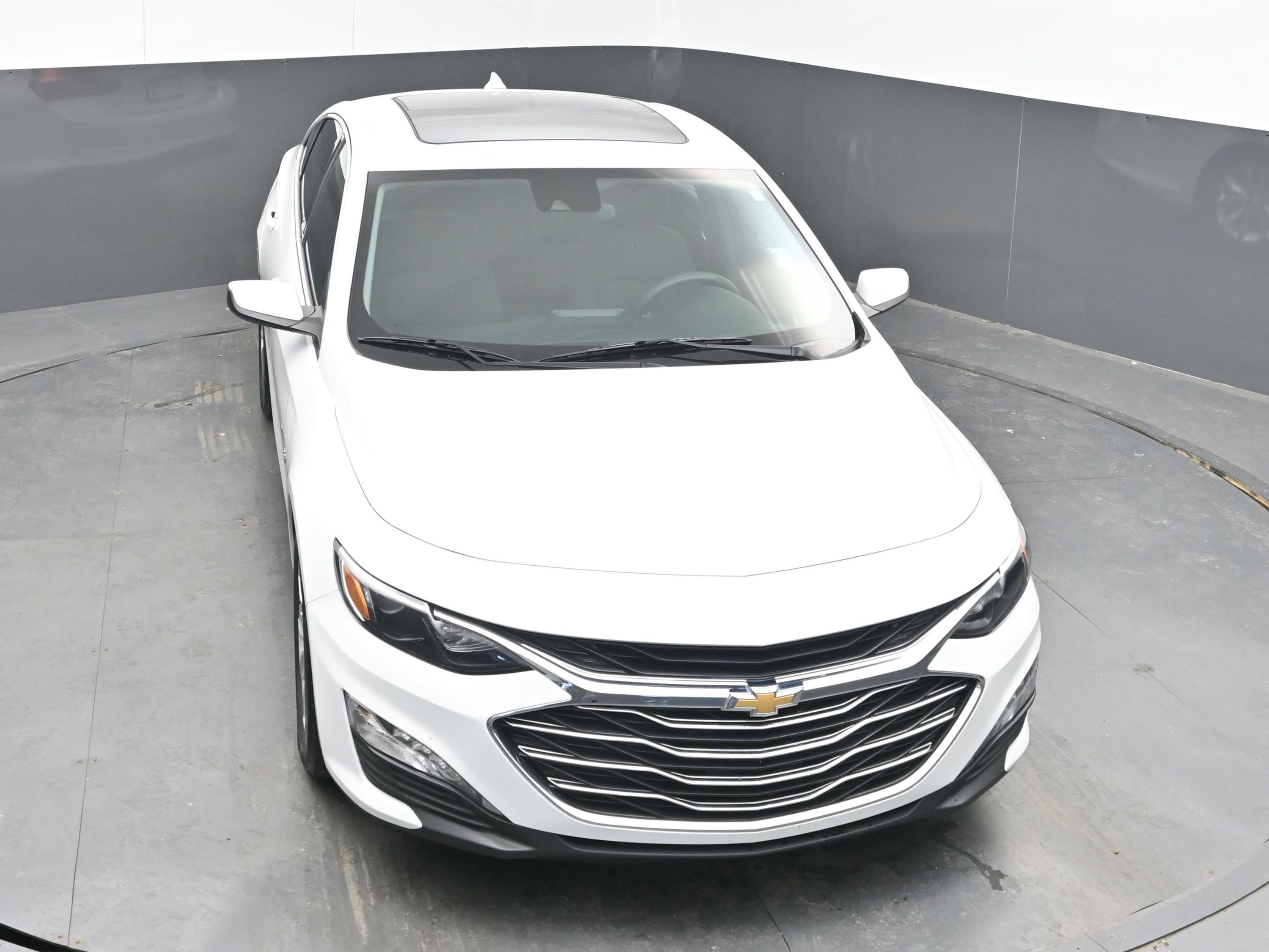 Used 2024 Chevrolet Malibu LT image 35