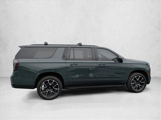 Used 2025 Chevrolet Suburban RST w/ Comfort Package image 4