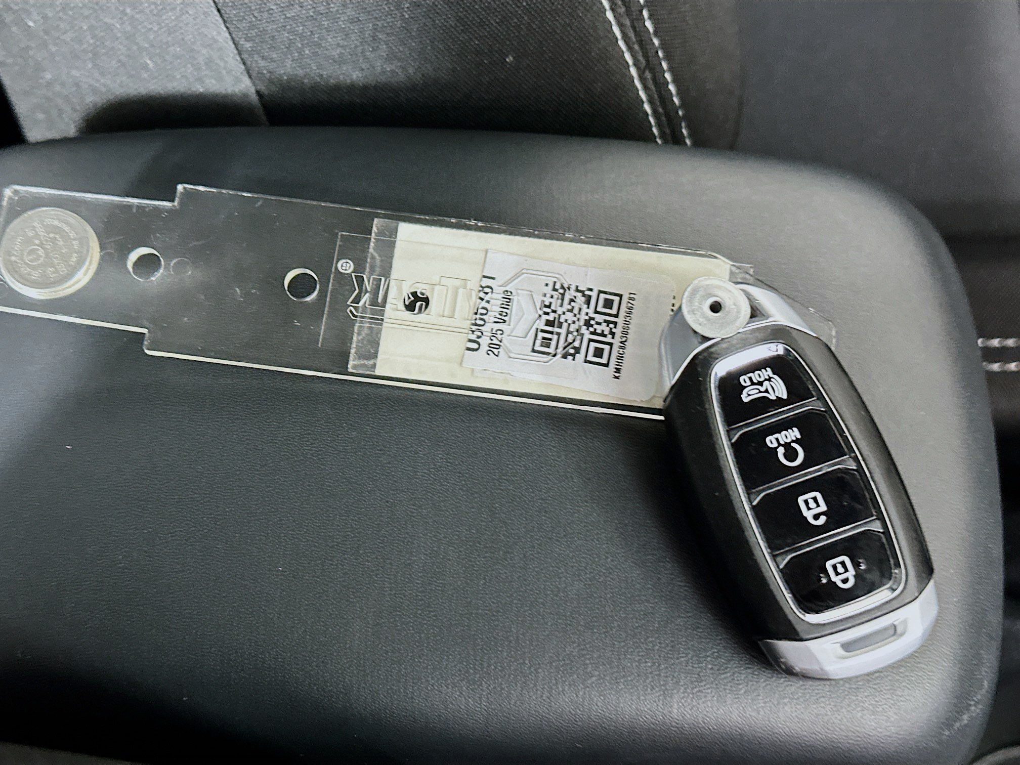 Used 2025 Hyundai Venue SEL FWD image 33