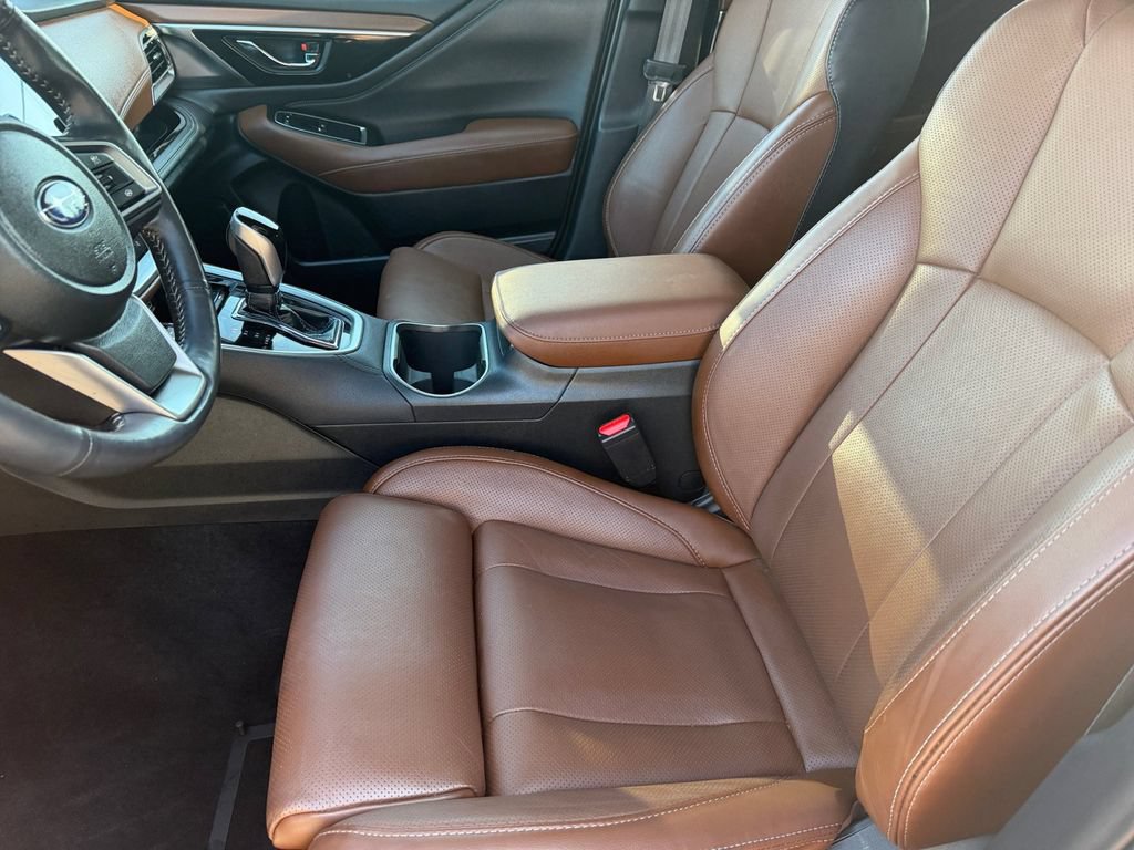 Certified 2025 Subaru Outback Touring XT AWD/4WD image 10