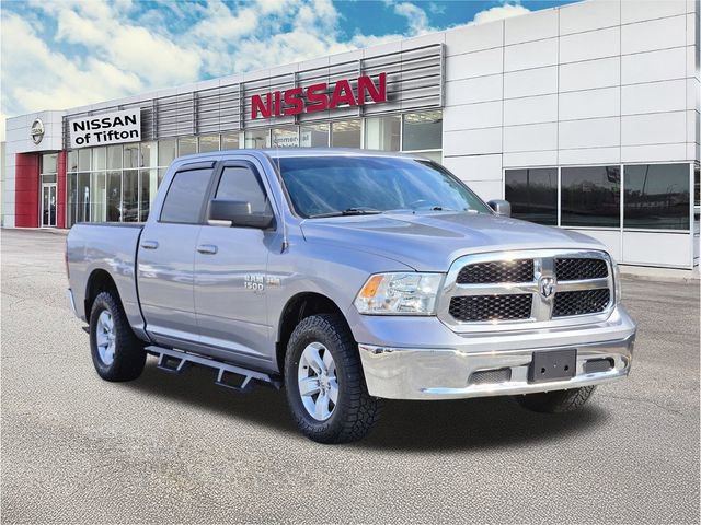 Used 2019 RAM 1500 Classic SLT w/ Luxury Group