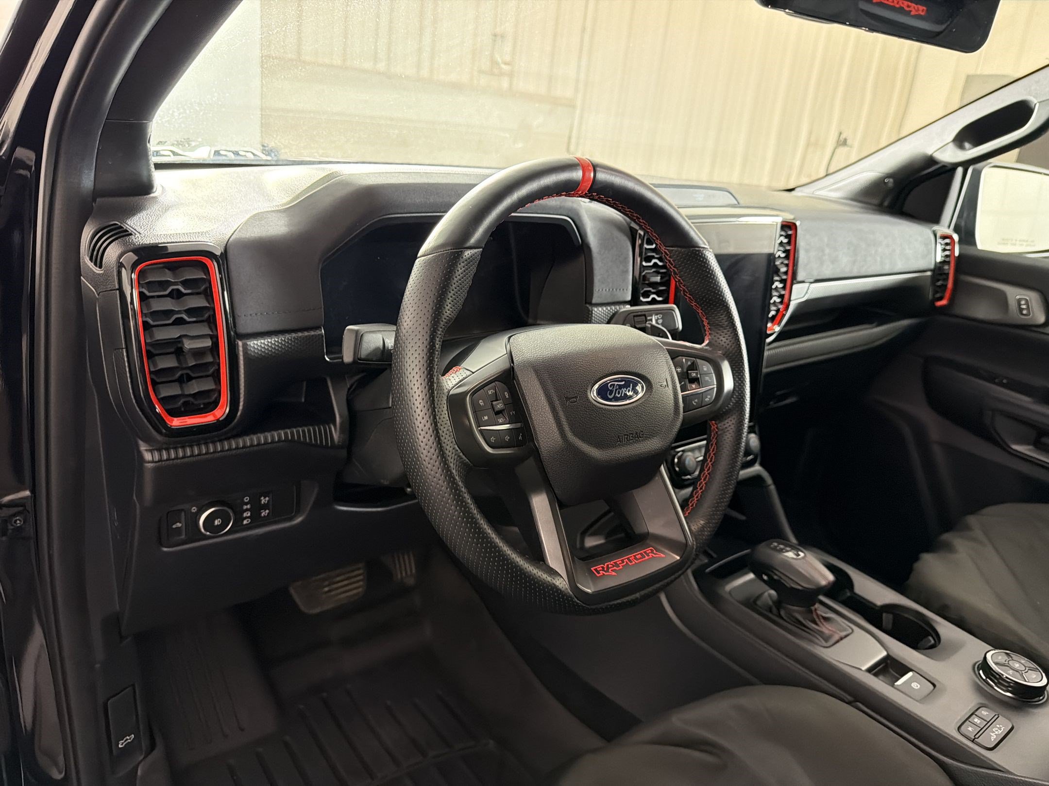 Used 2025 Ford Ranger Raptor AWD/4WD image 4
