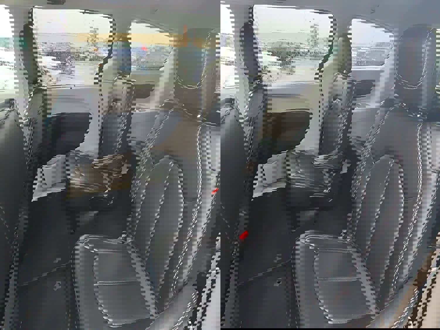 Used 2024 Chrysler Pacifica Touring-L image 7