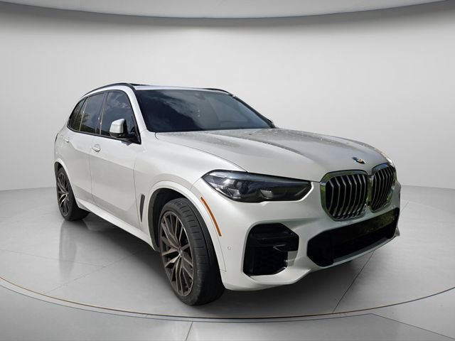 Used 2022 BMW X5 sDrive40i w/ M Sport Package RWD image 4