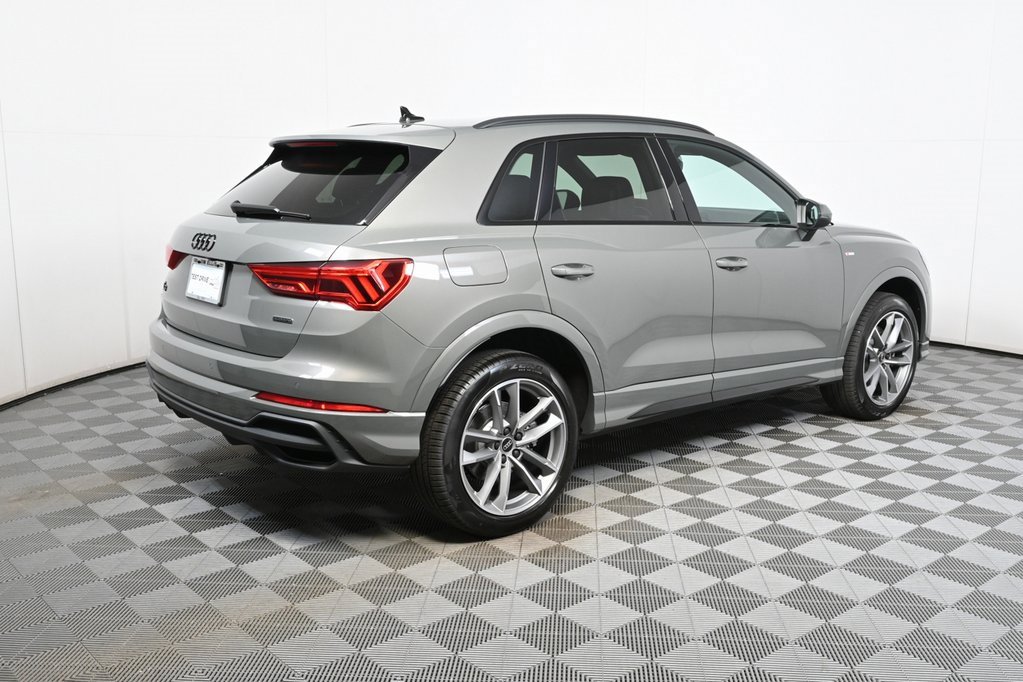 New 2025 Audi Q3 2.0T Premium image 3