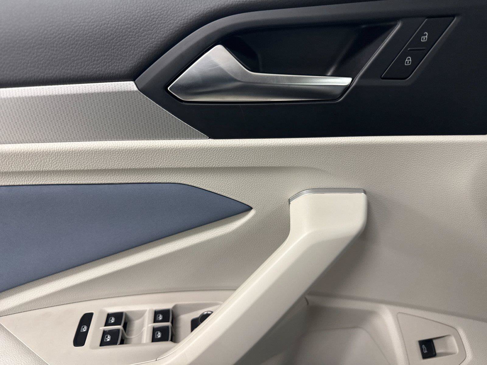 New 2026 Volkswagen Jetta SE FWD image 10