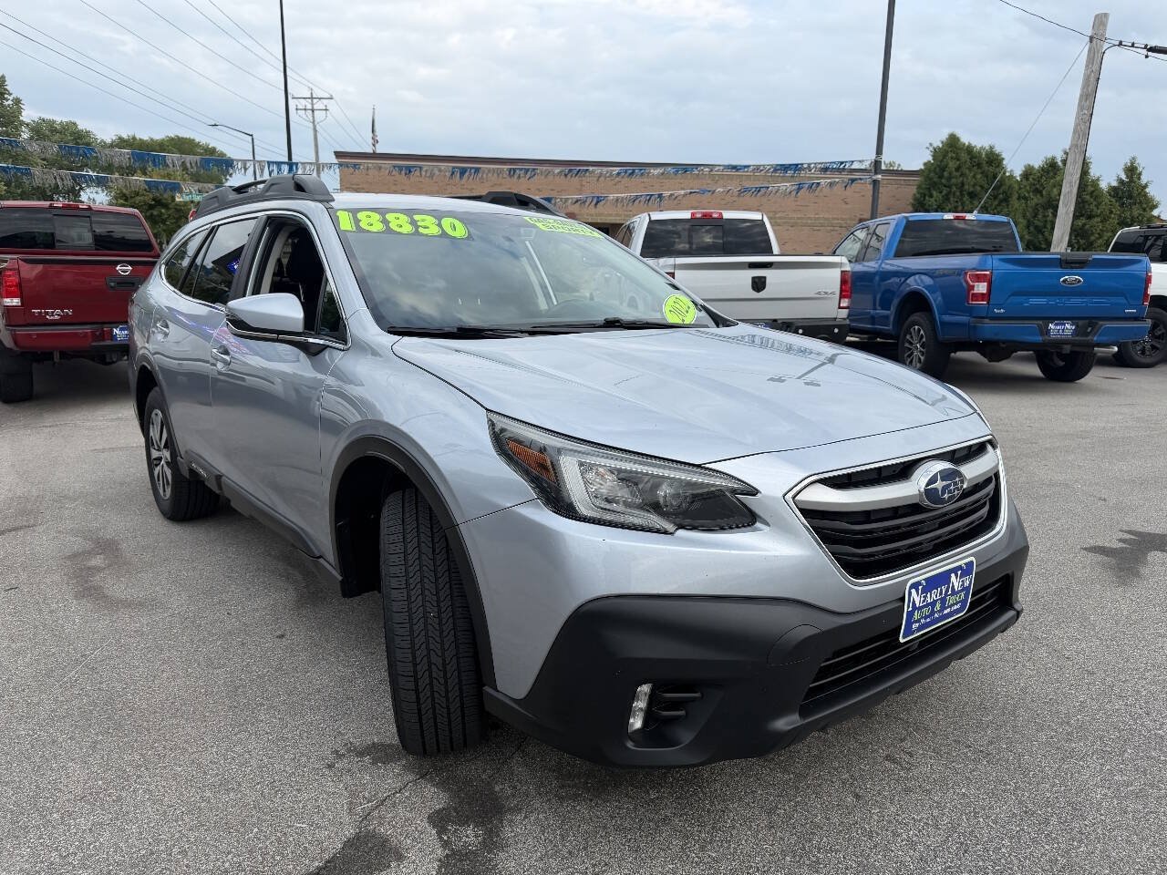 Used 2022 Subaru Outback Premium AWD/4WD image 3