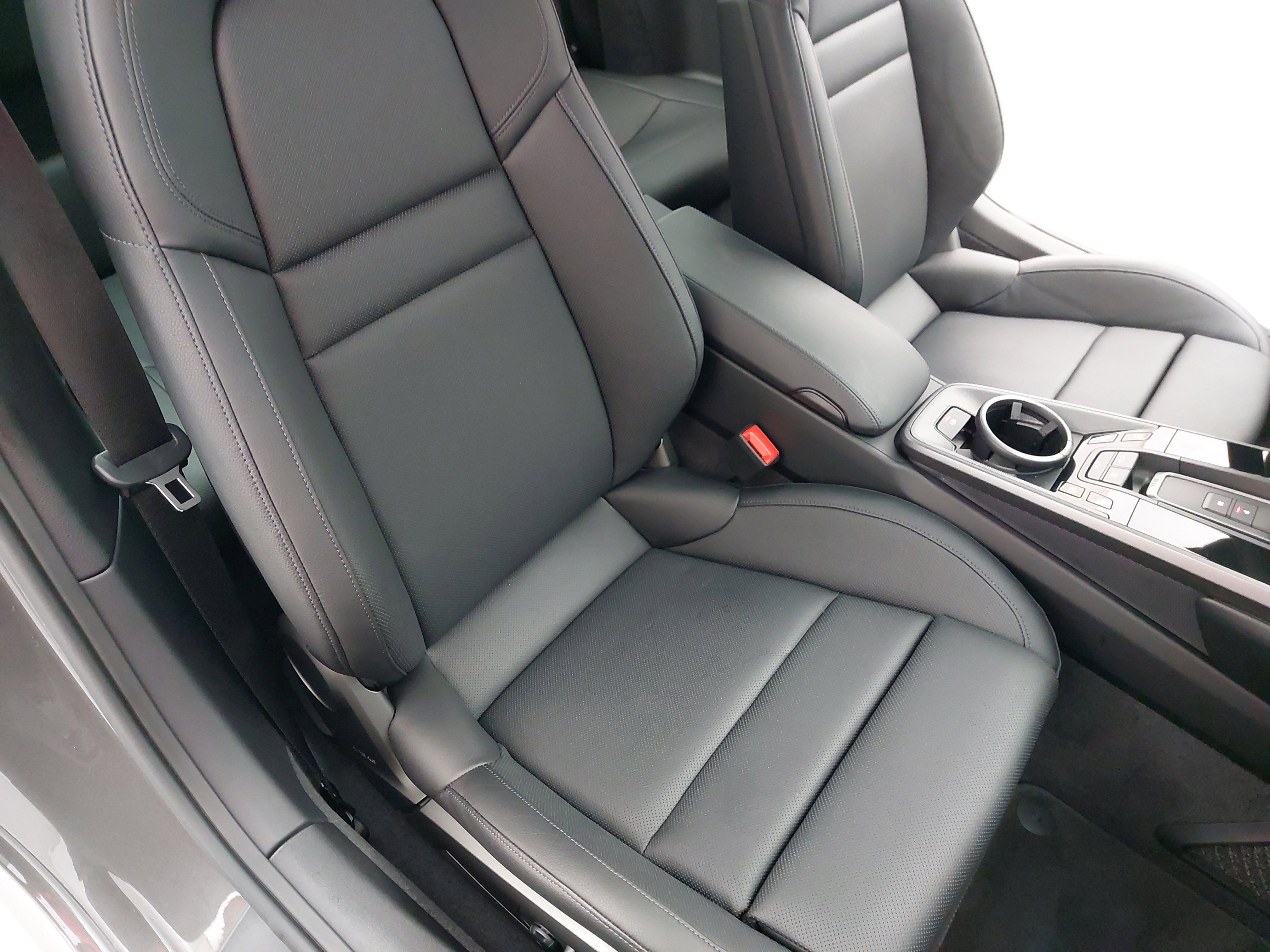 Used 2023 Porsche 911 Carrera image 11