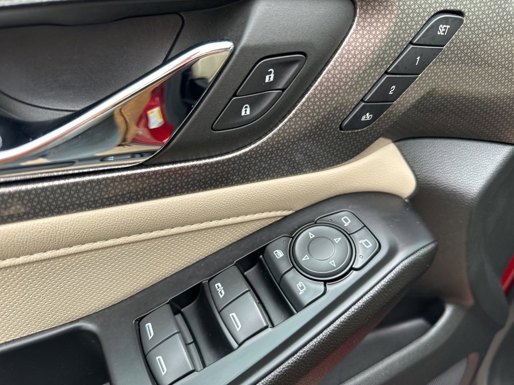 Certified 2023 Chevrolet Traverse Premier image 10