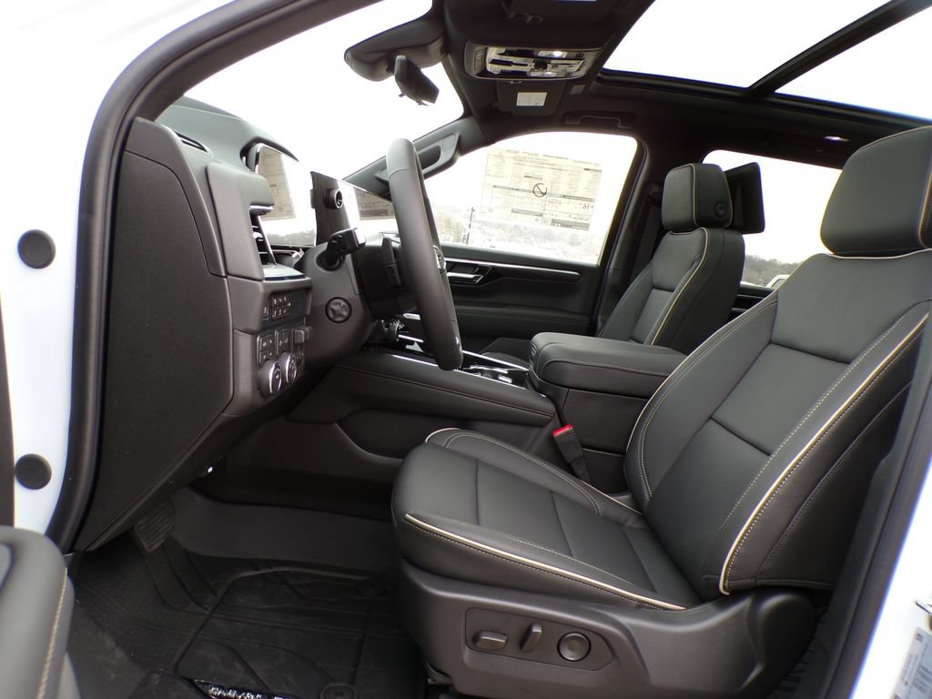 New 2026 Chevrolet Suburban Premier AWD/4WD image 16