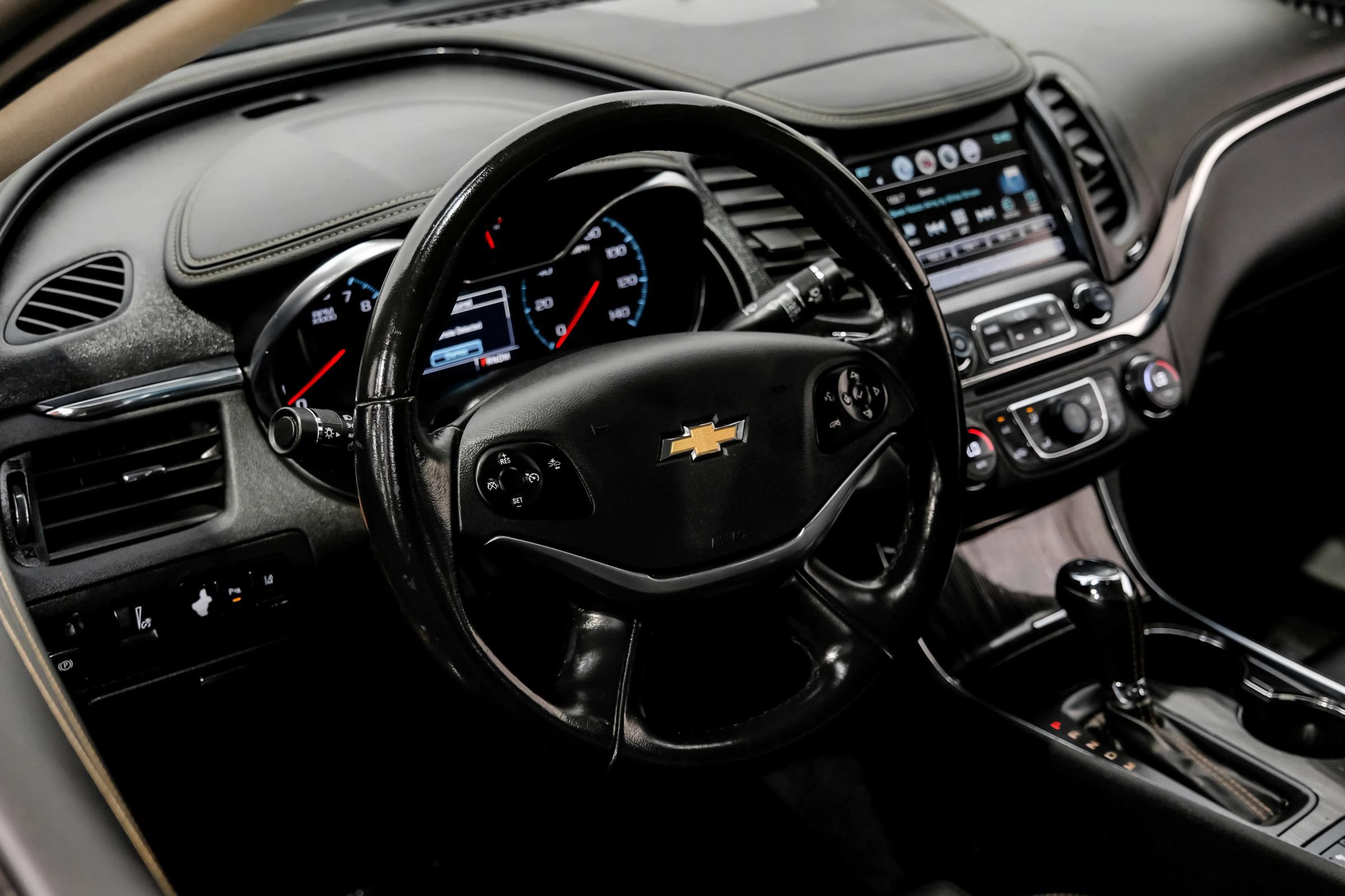 Used 2017 Chevrolet Impala Premier FWD image 23