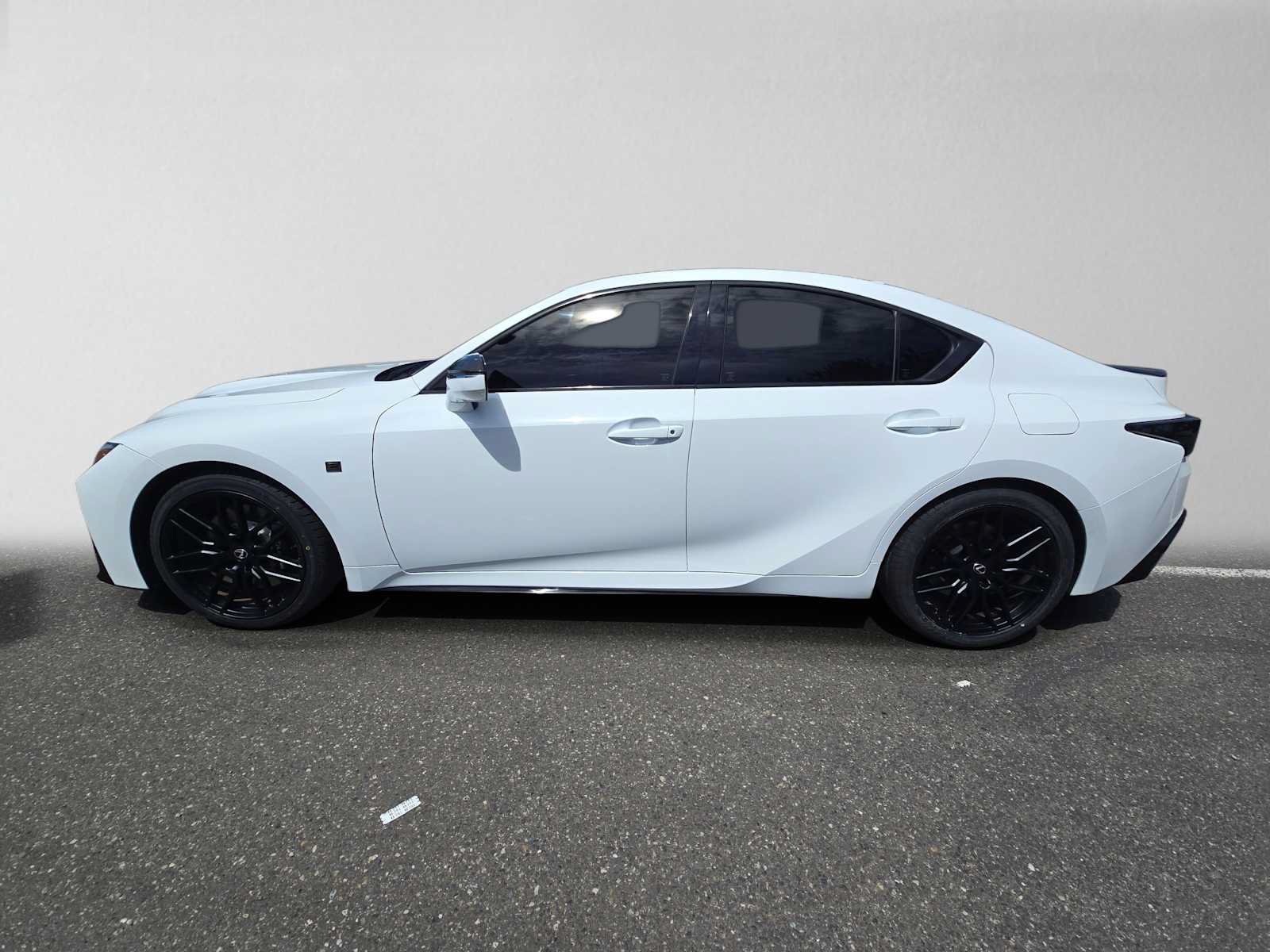 Used 2023 Lexus IS 500 RWD image 6